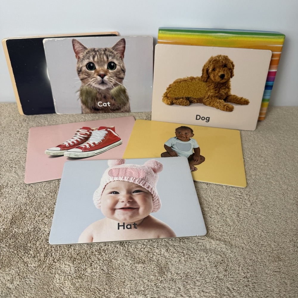 Lovevery 'Things I See' Texture Cards Set Montessori Learning Inspector Play Kit